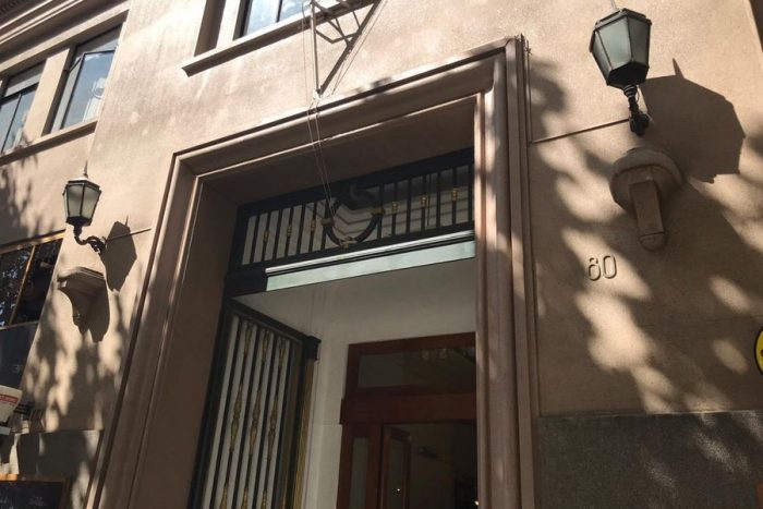 Dueño de la sede fantasma de la UDI pide que le devuelvan el inmueble: “No puedo financiar, siendo pensionado, a una colectividad política” Dueño de la sede fantasma de la UDI pide que le devuelvan el inmueble: