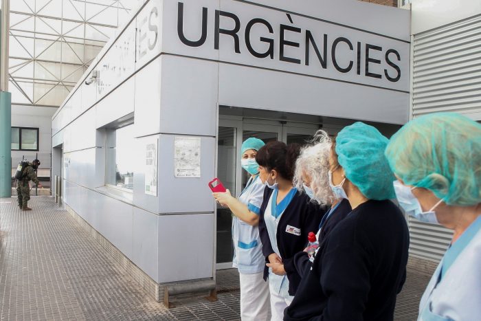 Las muertes por coronavirus vuelven a crecer en España hasta un nuevo máximo Las muertes por coronavirus vuelven a crecer en España hasta un nuevo máximo