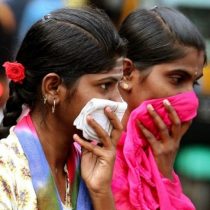 India confina a sus 1.300 millones de habitantes para frenar el coronavirus
