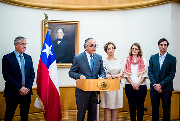 Cancillería confirma nuevos vuelos para repatriar chilenos Cancillería confirma nuevos vuelos para repatriar chilenos