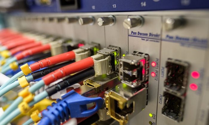 Hogares conectados por fibra óptica en Chile crecieron 71% en un año Hogares conectados por fibra óptica en Chile crecieron 71% en un año