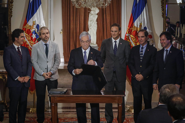 Nada nuevo bajo el sol: Piñera detalla tres meses después los proyectos de ley de Agenda Antiabusos