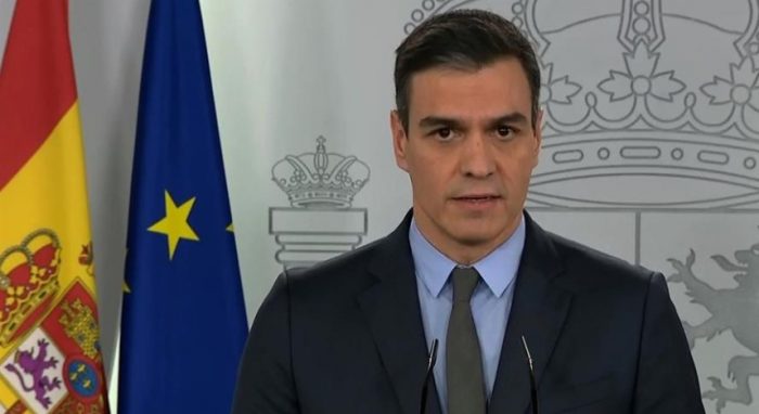 España endurece el confinamiento para reforzar la contención de la pandemia España endurece el confinamiento para reforzar la contención de la pandemia
