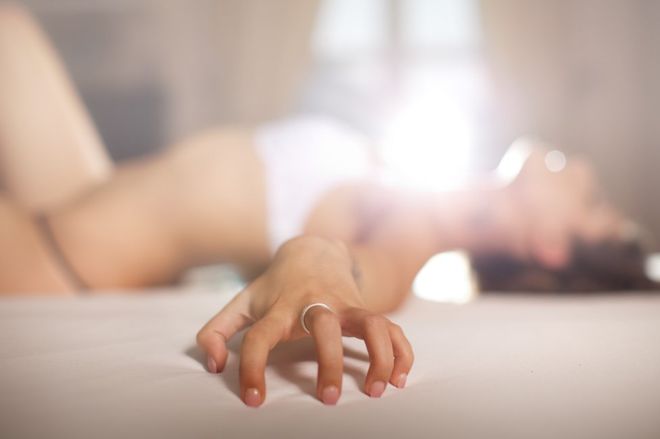 Orgasmo femenino: las diversas razones por las que las mujeres fingen el clímax sexual