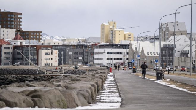 Coronavirus: la estrategia “única en el mundo” de Islandia, el país que ofrece pruebas de covid-19 a toda la población Coronavirus: la estrategia