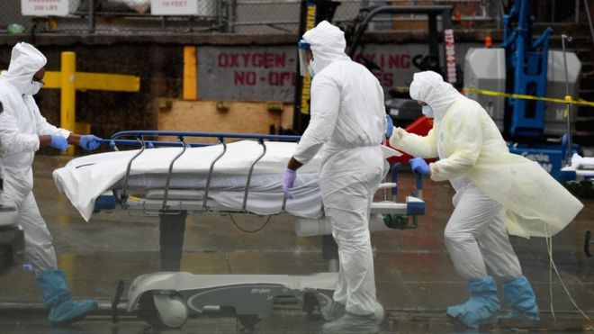 Coronavirus en EE.UU.: los cuestionamientos al gobierno de Trump por «no actuar a tiempo» para contener la pandemia y evitar miles de muertos Coronavirus en EE.UU.: los cuestionamientos al gobierno de Trump por