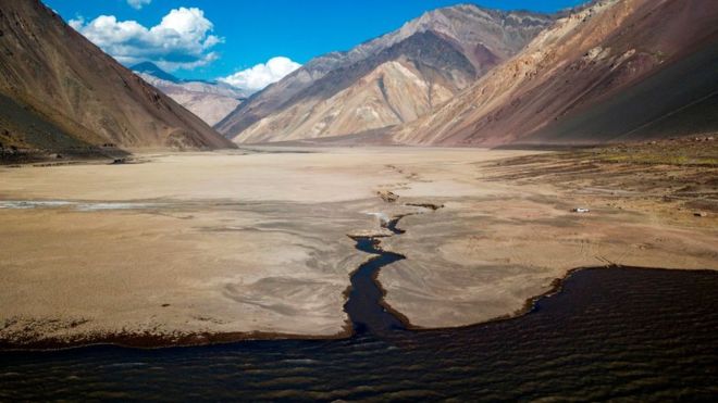 «Megasequía» en Chile: las imágenes satelitales que muestran las consecuencias de la escasez de lluvia en el país, la peor desde 1915