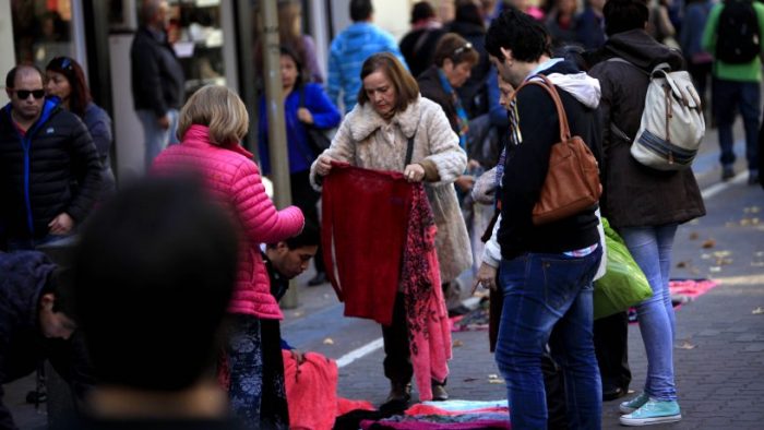 La crisis por cuenta propia La crisis por cuenta propia