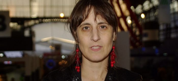 Escritora Alejandra Costamagna: “La revuelta nos hizo recordar que el pasado estará siempre ahí, lanzando chispas hacia nuestros días” Escritora Alejandra Costamagna: “La revuelta nos hizo recordar que el pasado estará siempre ahí, lanzando chispas hacia nuestros días”