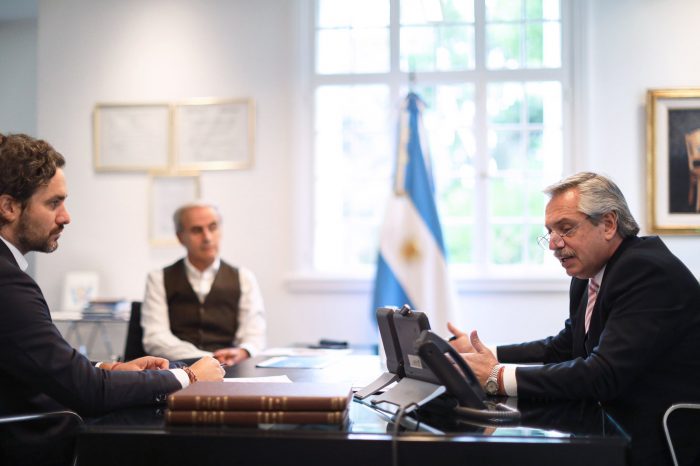 Presidente de Argentina en conversación telefónica con Piñera: «Tenemos que unirnos en estos difíciles momentos» Presidente de Argentina en conversación telefónica con Piñera: