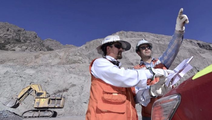 Anglo American anuncia fondo de $ 4.200 millones para apoyar a comunidades vecinas Anglo American anuncia fondo de $ 4.200 millones para apoyar a comunidades vecinas