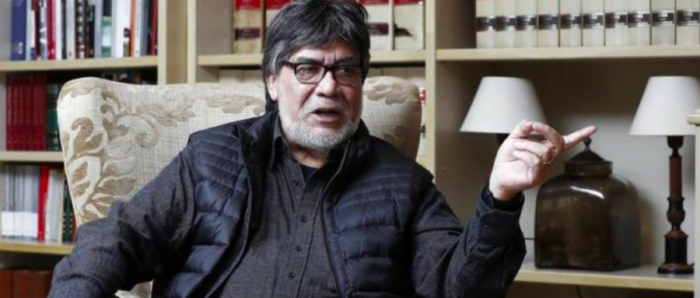 Víctor Hugo de la Fuente, amigo personal de Luis Sepúlveda: «Es terrible. A su funeral solo pueden ir tres personas» Víctor Hugo de la Fuente, amigo personal de Luis Sepúlveda: «Es terrible. A su funeral solo pueden ir tres personas»