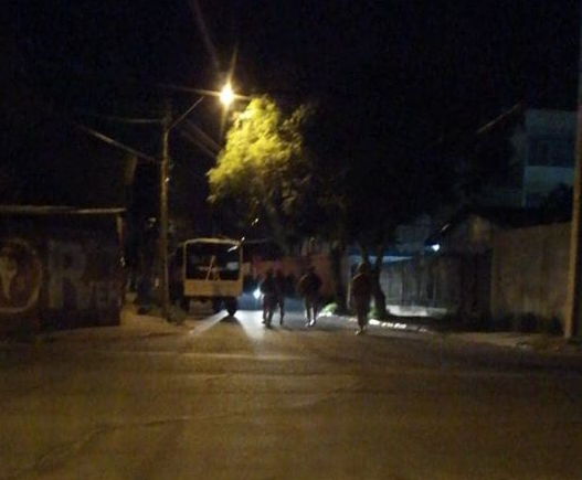 Vecinos de Vallenar apedrearon residencia de paciente diagnosticada con COVID-19 Vecinos de Vallenar apedrearon residencia de paciente diagnosticada con COVID-19