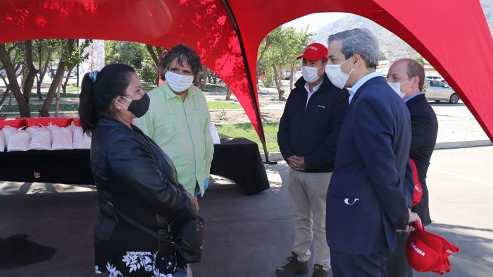 Emprendedoras combaten el COVID-19: Huechuraba recibe donación de más de 20 mil mascarillas Emprendedoras combaten el COVID-19: Huechuraba recibe donación de más de 20 mil mascarillas