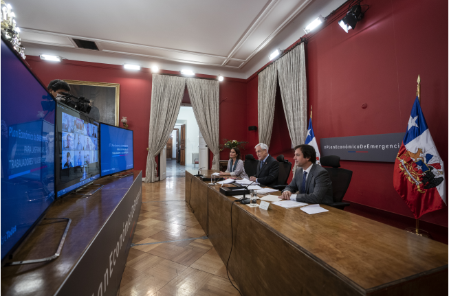 Economista Raphael Bergoeing y las dudas sobre el segundo plan económico del Gobierno: “La mitad son políticas, algunas no totalmente diseñadas, y la otra mitad son señales” Economista Raphael Bergoeing y las dudas sobre el segundo plan económico del Gobierno: “La mitad son políticas, algunas no totalmente diseñadas, y la otra mitad son señales”