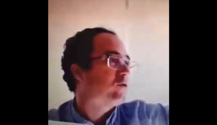 Decano de la PUC defiende a profesor que humilló a alumnos: “La digitalización de la actividad universitaria supone un peligro de tergiversación” Decano de la PUC defiende a profesor que humilló a alumnos: