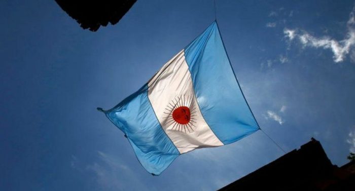Argentina permite salir durante aislamiento a víctimas de violencia de género Argentina permite salir durante aislamiento a víctimas de violencia de género
