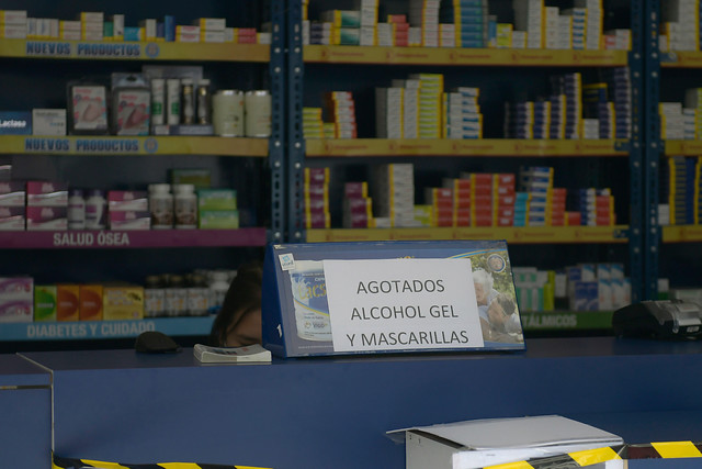 Sernac remitió a la Fiscalía información con denuncias de estafa, adulteración de precios y acaparamiento para castigar abusos en tiempos de pandemia Sernac remitió a la Fiscalía información con denuncias de estafa, adulteración de precios y acaparamiento para castigar abusos en tiempos de pandemia