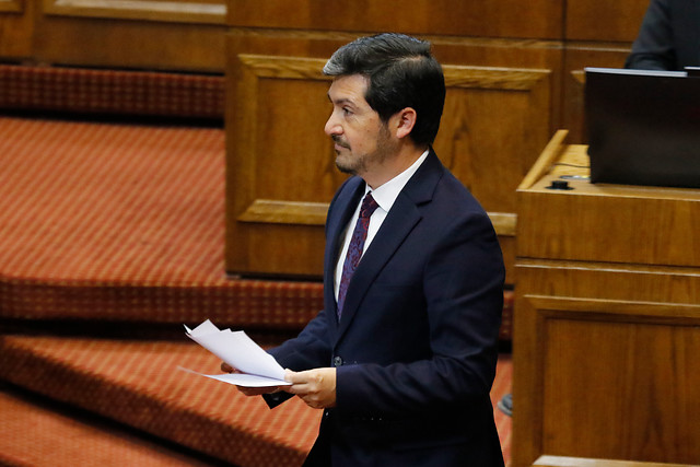 Diputados RN se cuadran con las pymes y también presentan proyecto para que el Dicom no impida el acceso a créditos con aval estatal Diputados RN se cuadran con las pymes y también presentan proyecto para que el Dicom no impida el acceso a créditos con aval estatal