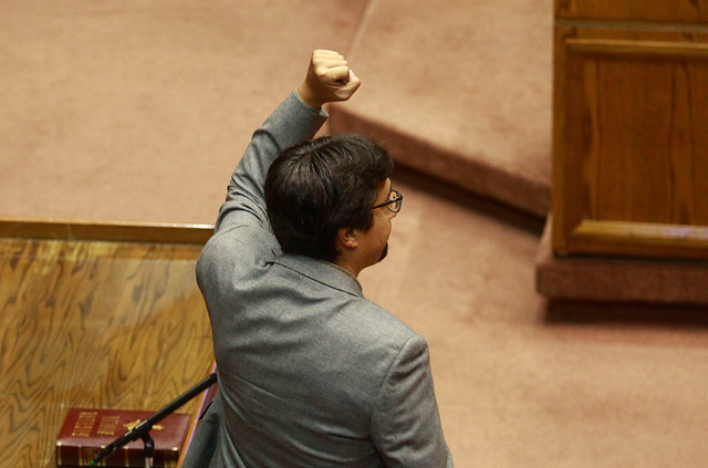 Comisión de DDHH rechaza Ley Humanitaria: senador Latorre advierte que “si Piñera quiere indultar a los presos de Punta Peuco, que asuma las consecuencias” Comisión de DDHH rechaza Ley Humanitaria: senador Latorre advierte que “si Piñera quiere indultar a los presos de Punta Peuco, que asuma las consecuencias”