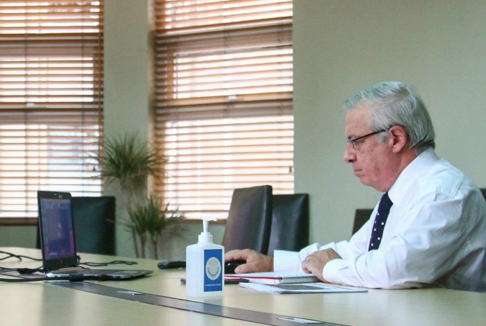 Mañalich se reunió con la OMS y le presentó el “Carnet Covid” y las medidas implementadas en Chile para combatir la pandemia Mañalich se reunió con la OMS y le presentó el