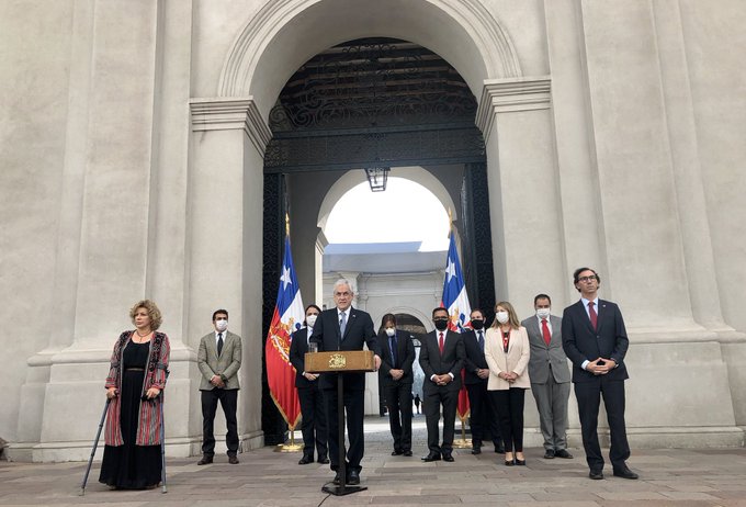 Escolares en la era del coronavirus: Canales lanzan señal de TV educativa y Gobierno confirma que retorno a clases será “gradual” Escolares en la era del coronavirus: Canales lanzan señal de TV educativa y Gobierno confirma que retorno a clases será “gradual”
