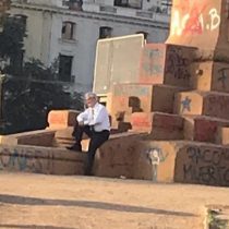 Carlos Peña hace trizas a Piñera: foto en Plaza de la Dignidad “no tiene otra explicación que un narcisismo cercano a lo maligno”