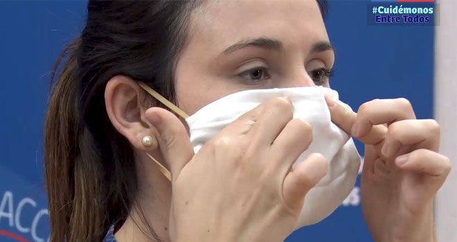 Infectólogo chileno: “La elaboración casera de mascarillas no es recomendable” Infectólogo chileno: “La elaboración casera de mascarillas no es recomendable”
