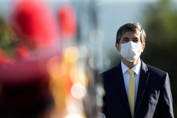 No alcanzó a durar un mes con Bolsonaro: ministro de Salud de Brasil renuncia en medio de la aceleración de la pandemia