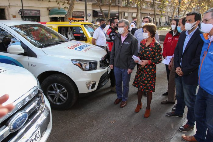 Inspectores municipales podrán ingresar a casas y detener fiestas durante la cuarentena en el Gran Santiago Inspectores municipales podrán ingresar a casas y detener fiestas durante la cuarentena en el Gran Santiago