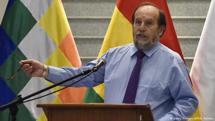 Arrestan a ministro de Salud de Bolivia por compra sobrevalorada de ventiladores para Covid-19 Arrestan a ministro de Salud de Bolivia por compra sobrevalorada de ventiladores para Covid-19