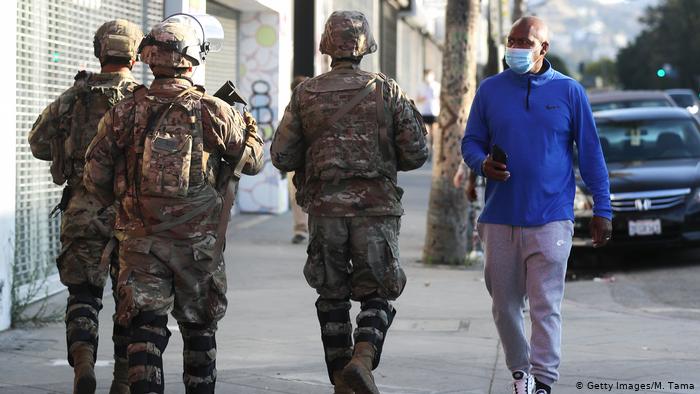 Tropas ocupan las calles de EE.UU. tras violentas protestas Tropas ocupan las calles de EE.UU. tras violentas protestas