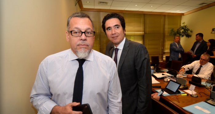 A La Moneda se le desordena el naipe con la oposición y Briones sale a reforzar el guión para el “gran acuerdo nacional” A La Moneda se le desordena el naipe con la oposición y Briones sale a reforzar el guión para el “gran acuerdo nacional”