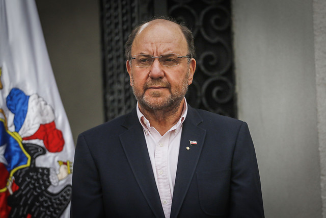 Ministro Moreno anuncia rebaja de tarifas en autopistas de la Región Metropolitana y obliga a las concesionarias a devolver lo cobrado en exceso Ministro Moreno anuncia rebaja de tarifas en autopistas de la Región Metropolitana y obliga a las concesionarias a devolver lo cobrado en exceso
