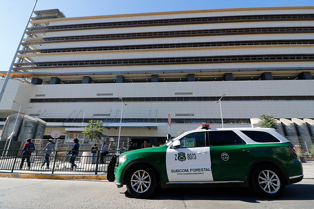 Paciente cayó del sexto piso del Hospital Gustavo Fricke en Viña del Mar: estaba internado y era sospechoso de Covid-19 Paciente cayó del sexto piso del Hospital Gustavo Fricke en Viña del Mar: estaba internado y era sospechoso de Covid-19