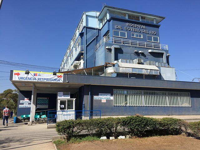 Hospital Sótero del Río confirmó la muerte del primer médico por COVID-19 en Chile Hospital Sótero del Río confirmó la muerte del primer médico por COVID-19 en Chile