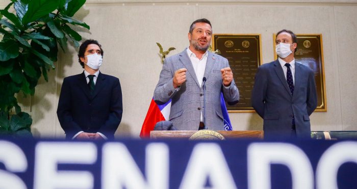 Ingreso Familiar de Emergencia sigue sin convencer: senadores de oposición lo califican de “ayuda a cuentagotas” con “letra chica” Ingreso Familiar de Emergencia sigue sin convencer: senadores de oposición lo califican de “ayuda a cuentagotas” con “letra chica”