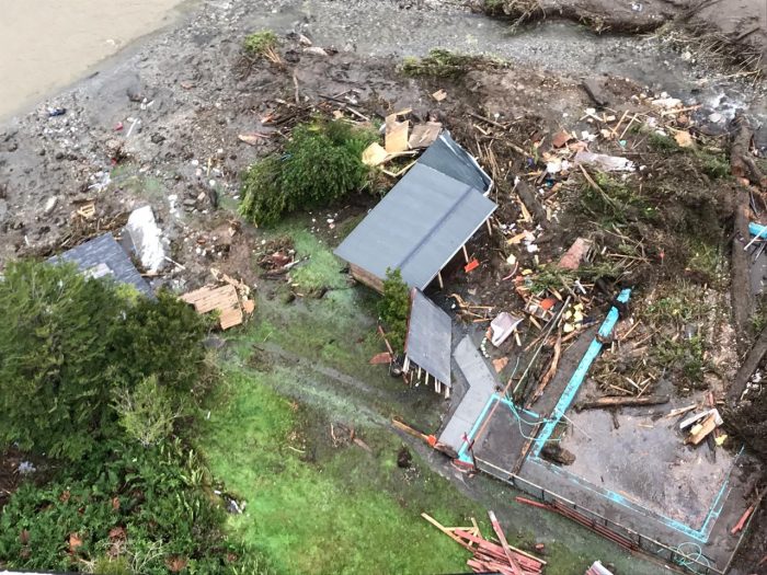 Un desaparecido y familias aisladas: fuertes lluvias durante el fin de semana se registraron en Los Lagos y Aysén Un desaparecido y familias aisladas: fuertes lluvias durante el fin de semana se registraron en Los Lagos y Aysén