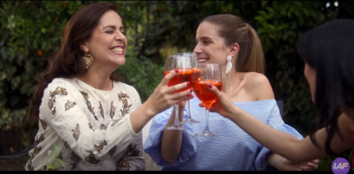 Película chilena “Mujeres Arriba” se posiciona como lo más visto en el país a sólo dos días de llegar a la plataforma de Netflix Película chilena “Mujeres Arriba” se posiciona como lo más visto en el país a sólo dos días de llegar a la plataforma de Netflix