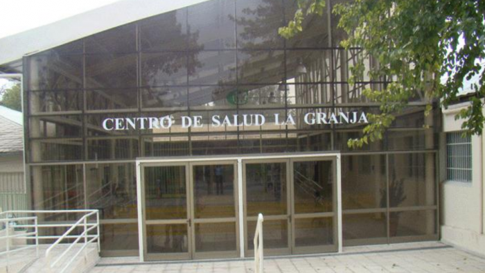 Tiroteo en Cesfam de La Granja dejó saldo de un fallecido y un herido Tiroteo en Cesfam de La Granja dejó saldo de un fallecido y un herido