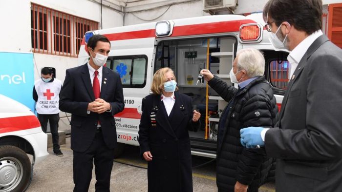 Donan primeras ambulancias 100% eléctricas a la Cruz Roja para hacer frente al coronavirus Donan primeras ambulancias 100% eléctricas a la Cruz Roja para hacer frente al coronavirus