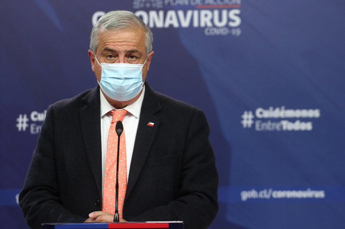 Triste récord: Mañalich informa fallecimiento de 49 personas por COVID-19, la cifra diaria más alta desde el inicio de la pandemia Triste récord: Mañalich informa fallecimiento de 49 personas por COVID-19, la cifra diaria más alta desde el inicio de la pandemia