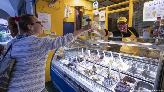 Italia reabre hoy comercios y restaurantes y permite movimiento en la región Italia reabre hoy comercios y restaurantes y permite movimiento en la región