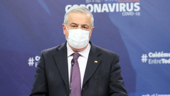 Lapidario informe del Minsal: cuarentena total en Gran Santiago ante brutal alza de casos de nuevos contagiados por Coronavirus Lapidario informe del Minsal: cuarentena total en Gran Santiago ante brutal alza de casos de nuevos contagiados por Coronavirus