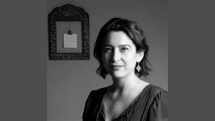 Filósofa Marcela Rivera: «El feminismo provoca un temblor en las fronteras de la institución y su afuera» Filósofa Marcela Rivera: «El feminismo provoca un temblor en las fronteras de la institución y su afuera»