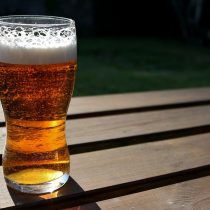 Lanzan cerveza que conmemora los 60 años del terremoto de Valdivia