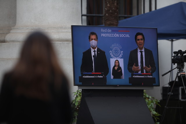 “La CMF tiene un portal de reclamos”: la respuesta del ministro Briones a las críticas de las pymes por los créditos Covid-19 “La CMF tiene un portal de reclamos”: la respuesta del ministro Briones a las críticas de las pymes por los créditos Covid-19