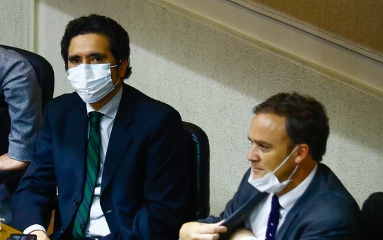 Ministros Ward y Briones en cuarentena preventiva por contacto con senadores Quinteros y Pizarro: se suman diputados PS Ministros Ward y Briones en cuarentena preventiva por contacto con senadores Quinteros y Pizarro: se suman diputados PS