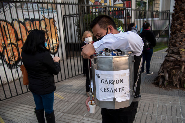 Desempleo se dispara en el Gran Santiago y llega a 15,6%, la peor cifra en 35 años: Piñera admite que es un “problema gravísimo”