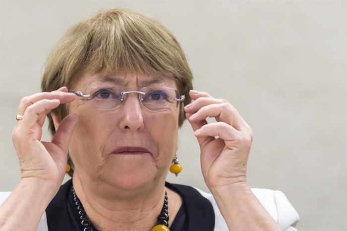 El llamado de Bachelet para ayudar a los migrantes durante la pandemia del COVID-19: «Están desproporcionadamente afectados» El llamado de Bachelet para ayudar a los migrantes durante la pandemia del COVID-19: